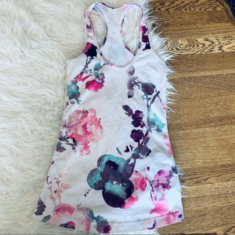 Lululemon everyday yogi blurred blossoms tank top